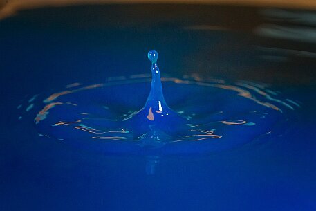 Wassertropfen Blau null