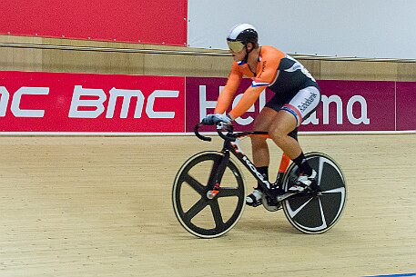 Velodrome Suisse Grenchen | Track Cycling Challenge null