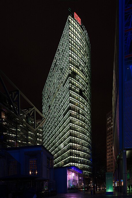 Berlin | Potsdamer Platz mit Sony Gebäude und DB-Gebäude null
