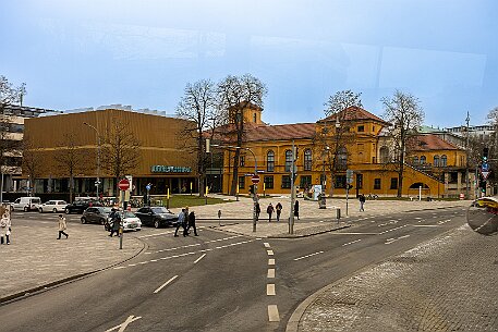 München null