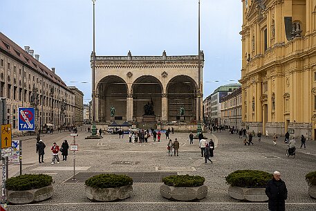 München null