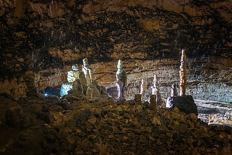 Die Grotten von Réclère im Jura null